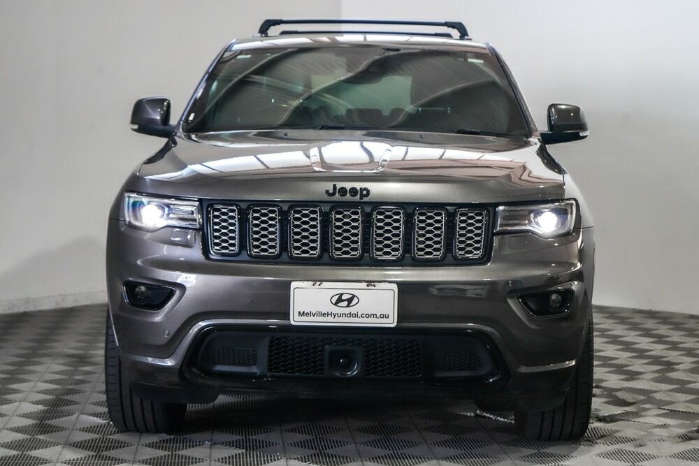 Jeep Grand Cherokee image 3