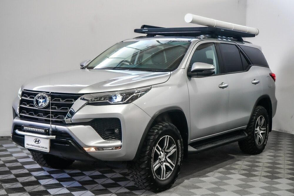 Toyota Fortuner image 4