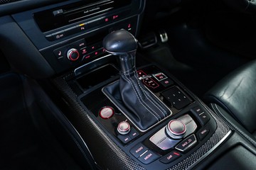 https://vehicle-cdn.autoleague.cloud/17009_11018429_19.jpg