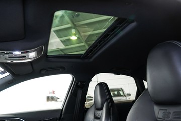 https://vehicle-cdn.autoleague.cloud/17009_11018429_20.jpg