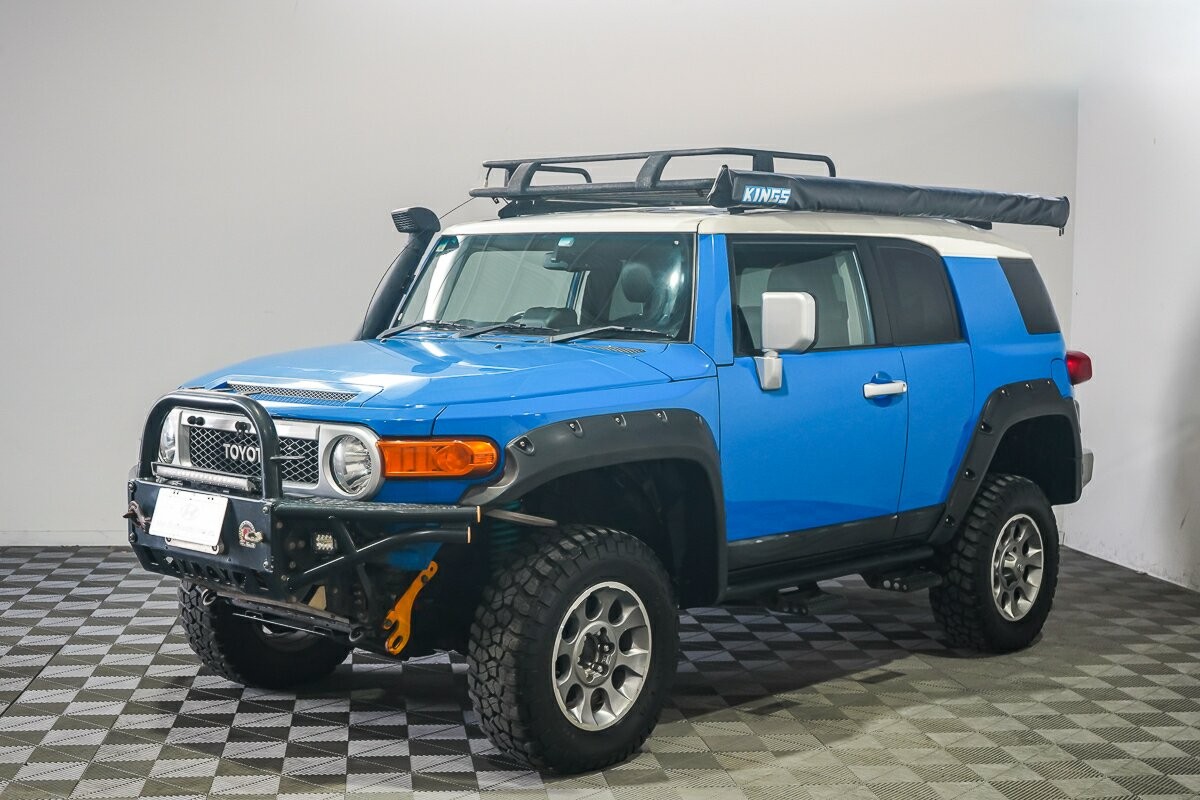 Toyota Fj Cruiser image 4