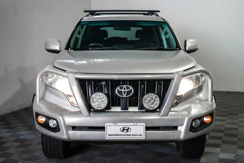 Toyota Landcruiser Prado image 3