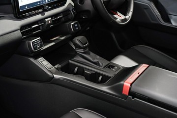https://vehicle-cdn.autoleague.cloud/17009_11018453_16.jpg