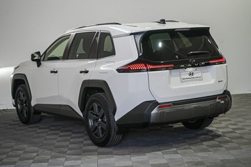 https://vehicle-cdn.autoleague.cloud/17009_11018453_5.jpg