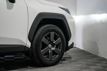 https://vehicle-cdn.autoleague.cloud/17009_11018453_8.jpg