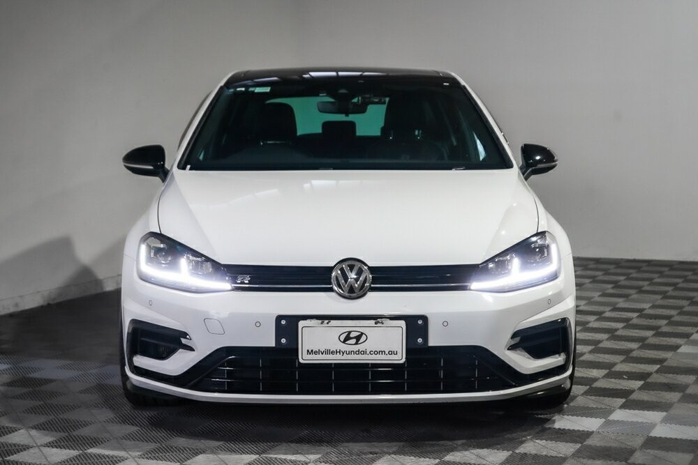 Volkswagen Golf image 3