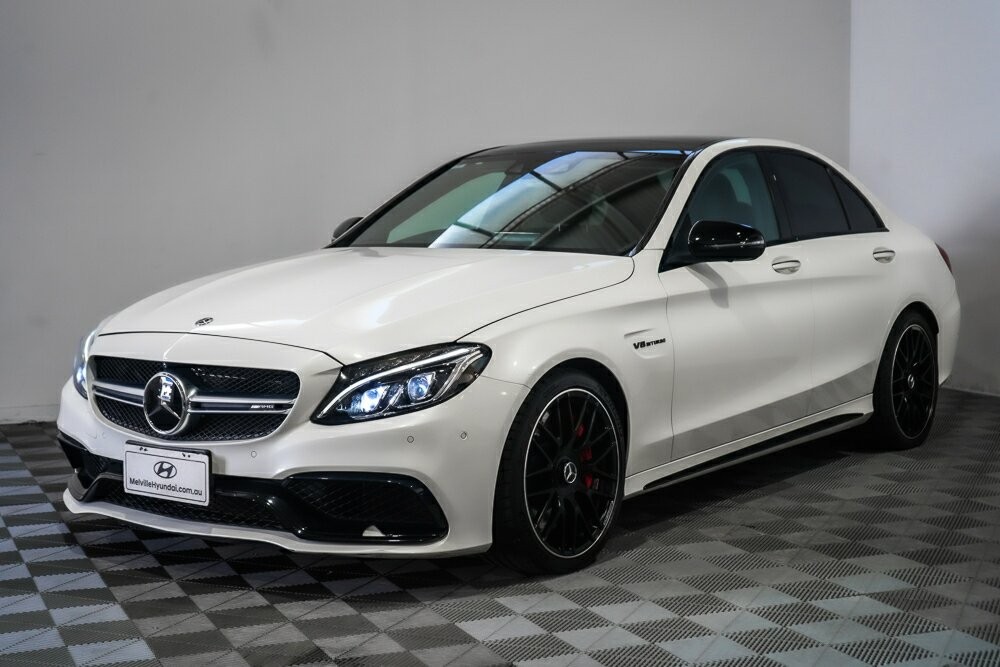 Mercedes Benz C-class image 4