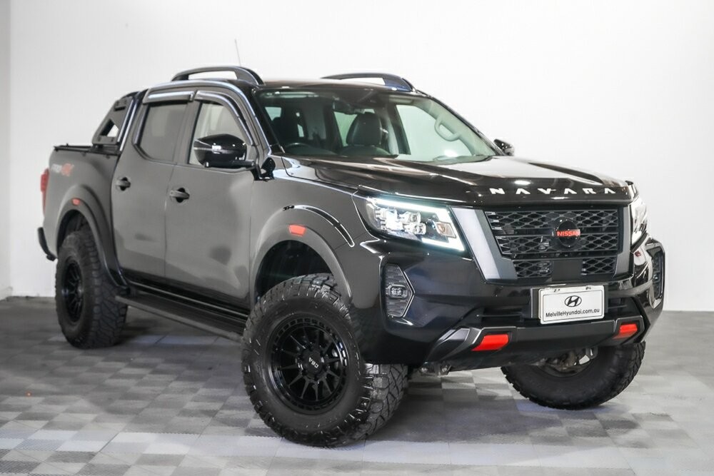 Nissan Navara image 1
