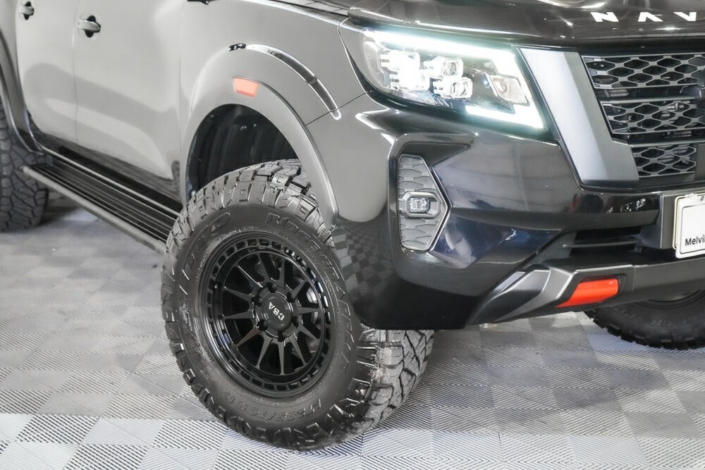 Nissan Navara image 2