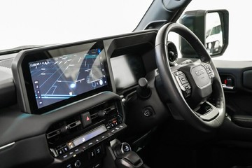https://vehicle-cdn.autoleague.cloud/17009_11018469_21.jpg