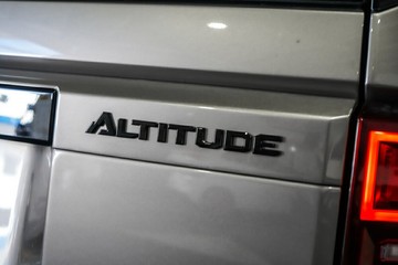 https://vehicle-cdn.autoleague.cloud/17009_11018469_8.jpg