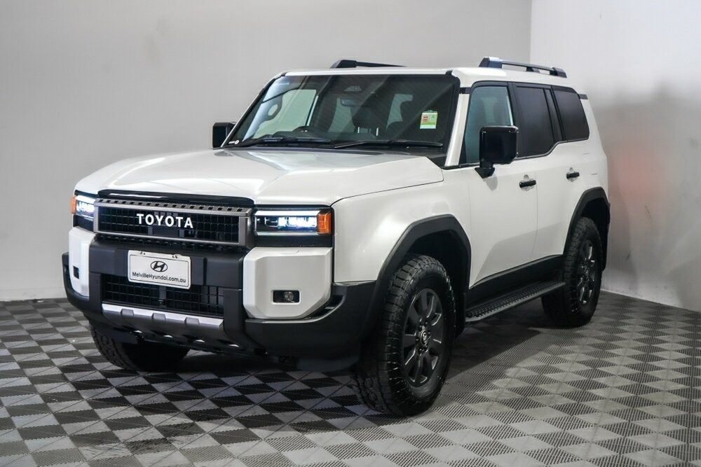 Toyota Landcruiser Prado image 4