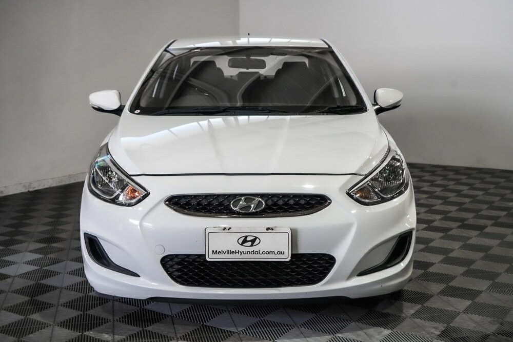 Hyundai Accent image 3