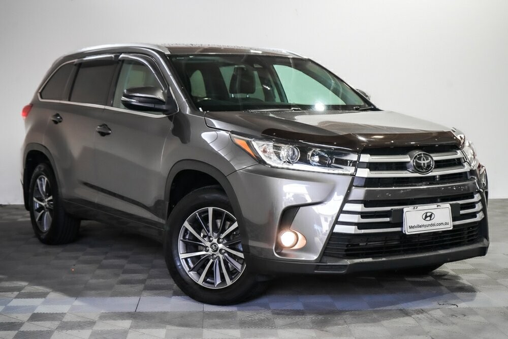 Toyota Kluger image 1
