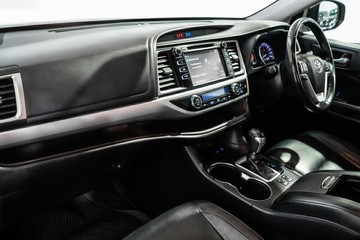 https://vehicle-cdn.autoleague.cloud/17009_11018495_10.jpg