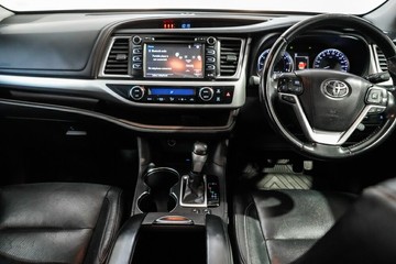https://vehicle-cdn.autoleague.cloud/17009_11018495_11.jpg