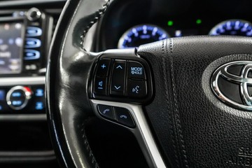 https://vehicle-cdn.autoleague.cloud/17009_11018495_12.jpg