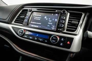 https://vehicle-cdn.autoleague.cloud/17009_11018495_16.jpg
