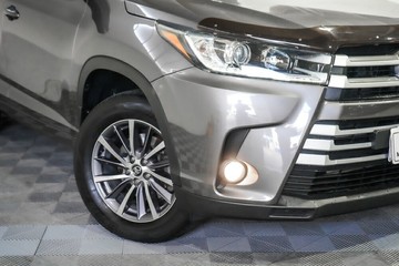 https://vehicle-cdn.autoleague.cloud/17009_11018495_2.jpg