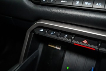 https://vehicle-cdn.autoleague.cloud/17009_11018512_23.jpg