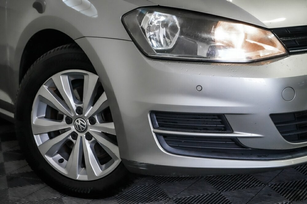 Volkswagen Golf image 2
