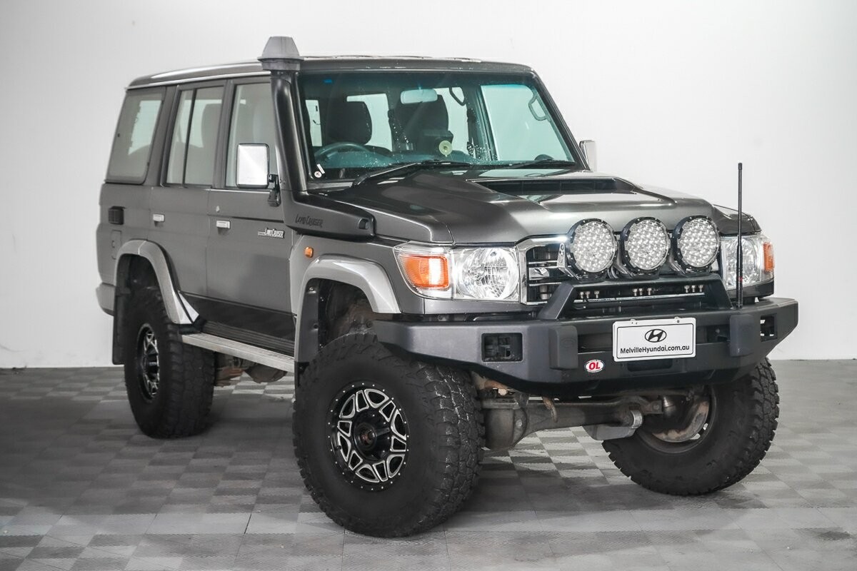 Toyota Landcruiser image 1