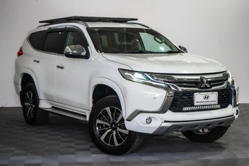 https://vehicle-cdn.autoleague.cloud/17009_11018536_1.jpg