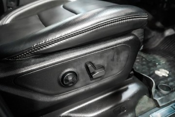 https://vehicle-cdn.autoleague.cloud/17009_11018549_24.jpg