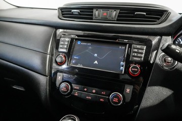 https://vehicle-cdn.autoleague.cloud/17009_11018553_15.jpg