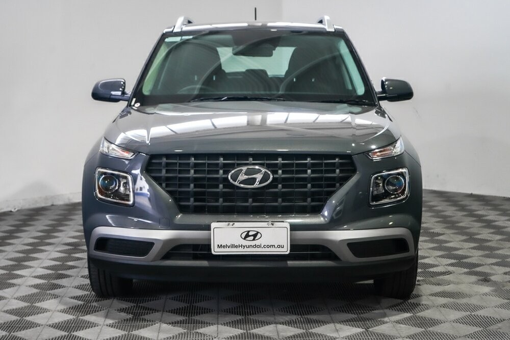 Hyundai Venue image 3