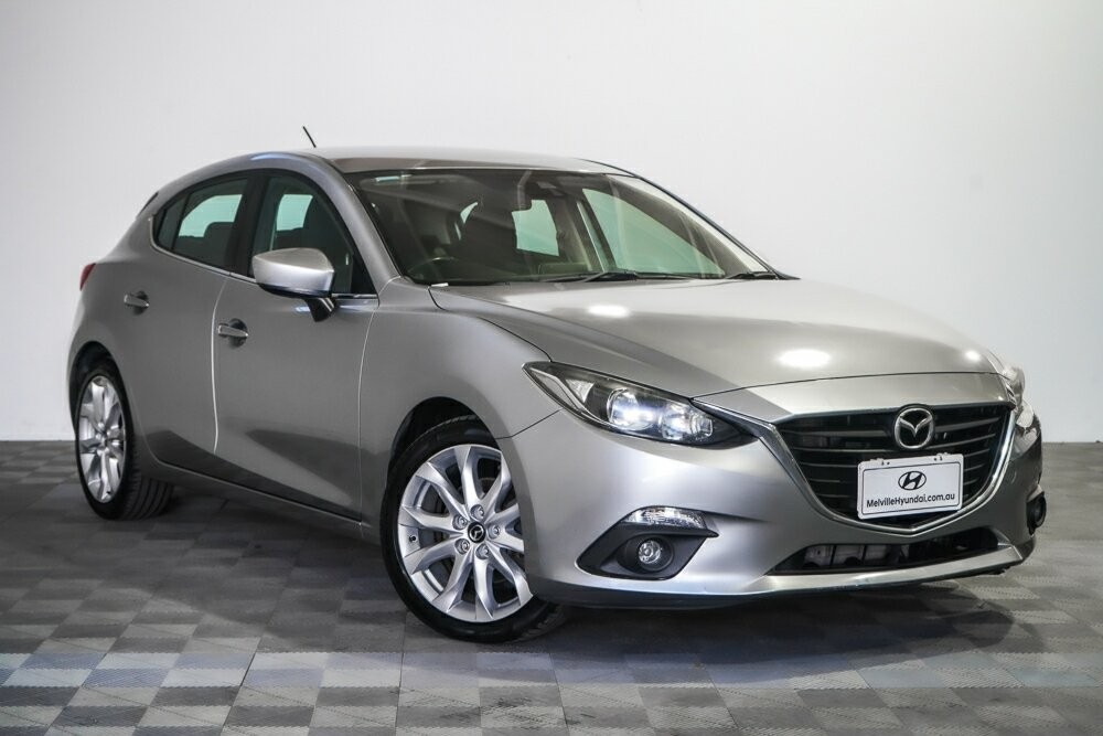 Mazda 3 image 1