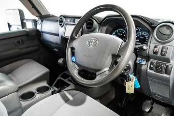 https://vehicle-cdn.autoleague.cloud/17009_11018561_13.jpg