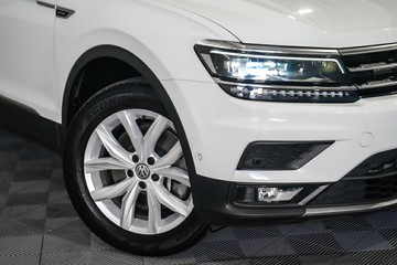 https://vehicle-cdn.autoleague.cloud/17009_11018569_2.jpg