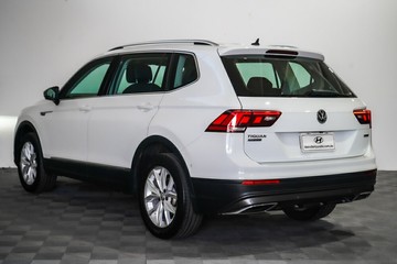 https://vehicle-cdn.autoleague.cloud/17009_11018569_5.jpg