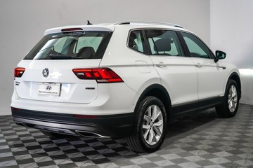 https://vehicle-cdn.autoleague.cloud/17009_11018569_6.jpg