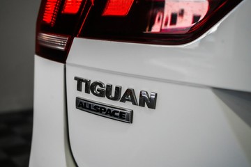 https://vehicle-cdn.autoleague.cloud/17009_11018569_7.jpg