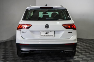 https://vehicle-cdn.autoleague.cloud/17009_11018569_8.jpg