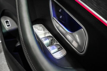 https://vehicle-cdn.autoleague.cloud/17009_11018573_23.jpg