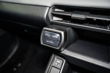 https://vehicle-cdn.autoleague.cloud/17009_11018576_21.jpg