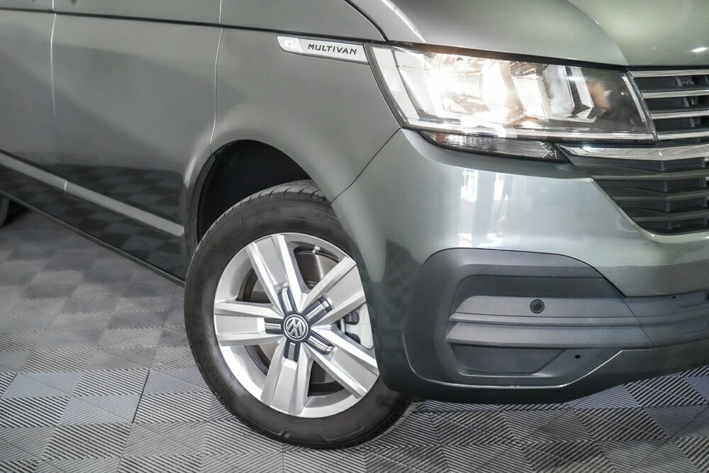 Volkswagen Multivan image 2