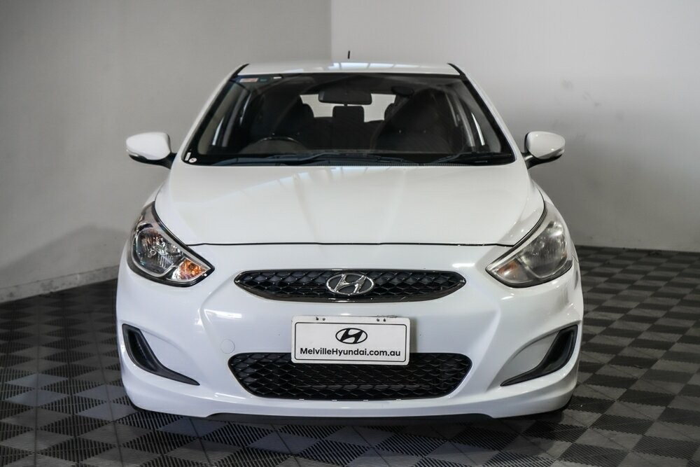 Hyundai Accent image 3