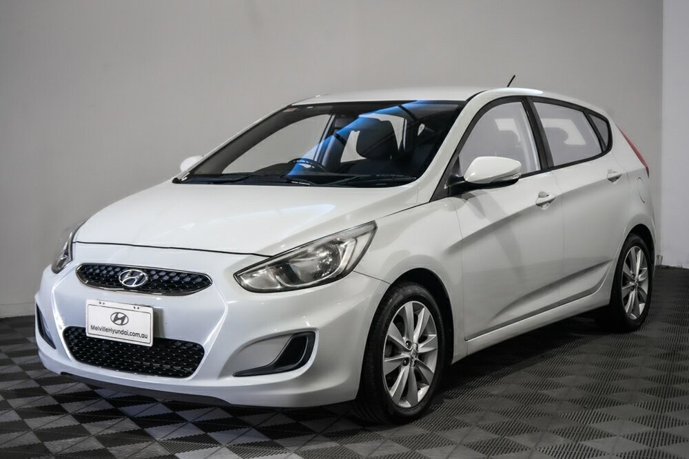 Hyundai Accent image 4