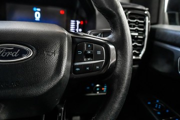 https://vehicle-cdn.autoleague.cloud/17009_11018590_14.jpg