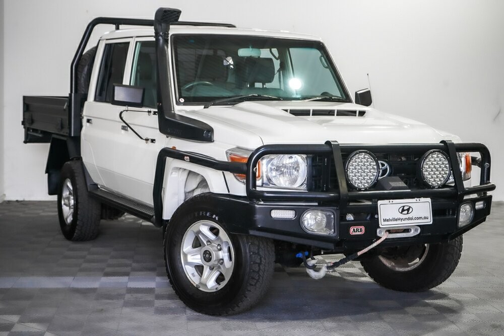 Toyota Landcruiser image 1