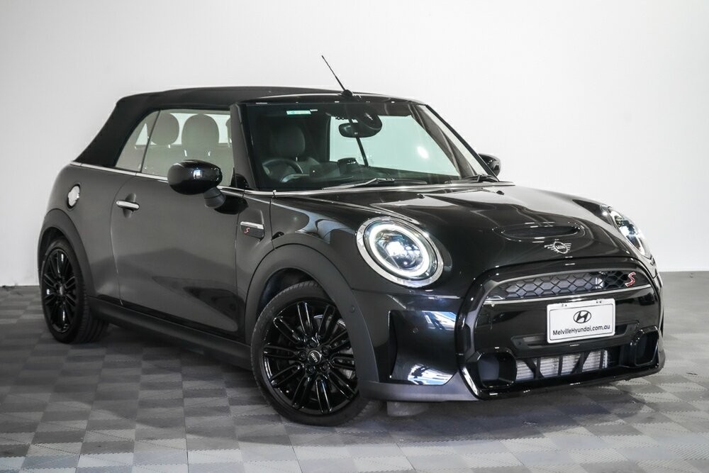 Mini Convertible image 1