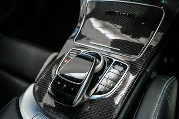 https://vehicle-cdn.autoleague.cloud/17009_11018610_15.jpg