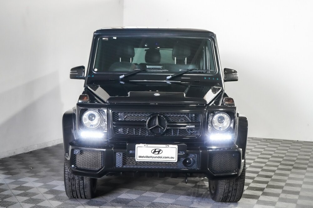 Mercedes Benz G-class image 3