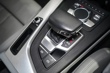 https://vehicle-cdn.autoleague.cloud/17009_11018613_18.jpg