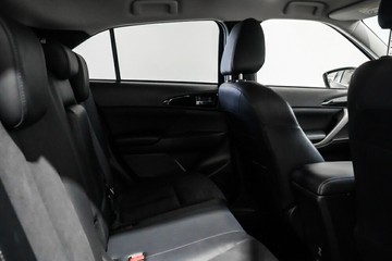 https://vehicle-cdn.autoleague.cloud/17009_11018620_18.jpg