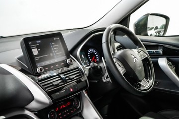 https://vehicle-cdn.autoleague.cloud/17009_11018620_19.jpg